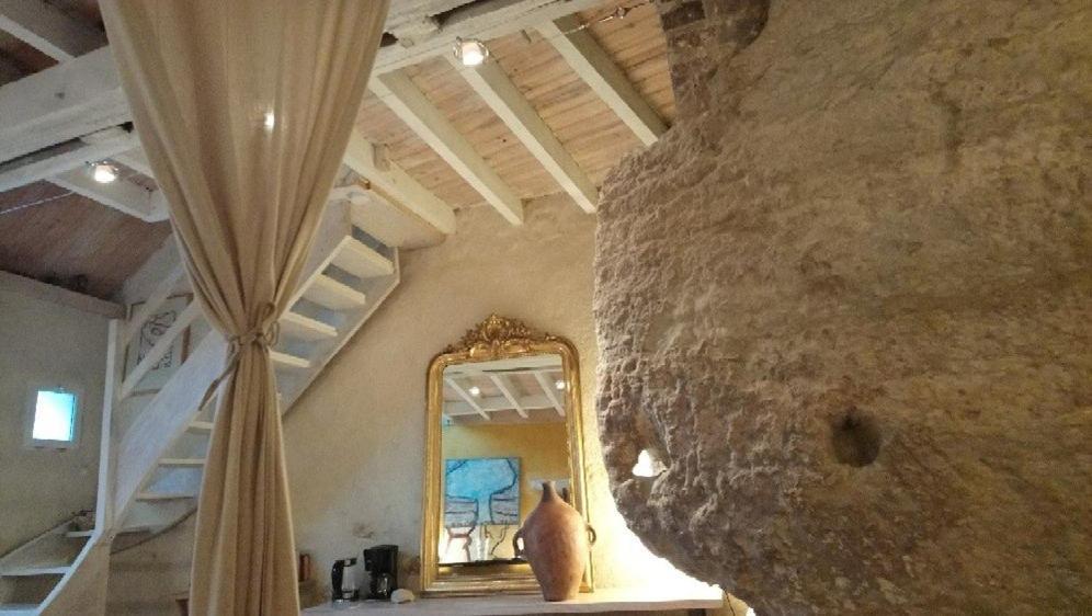 Troglodyte Loft Bed & Breakfast Thoré-la-Rochette Exterior photo