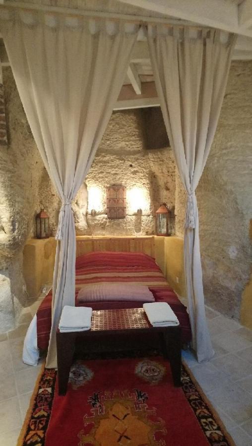 Troglodyte Loft Bed & Breakfast Thoré-la-Rochette Exterior photo
