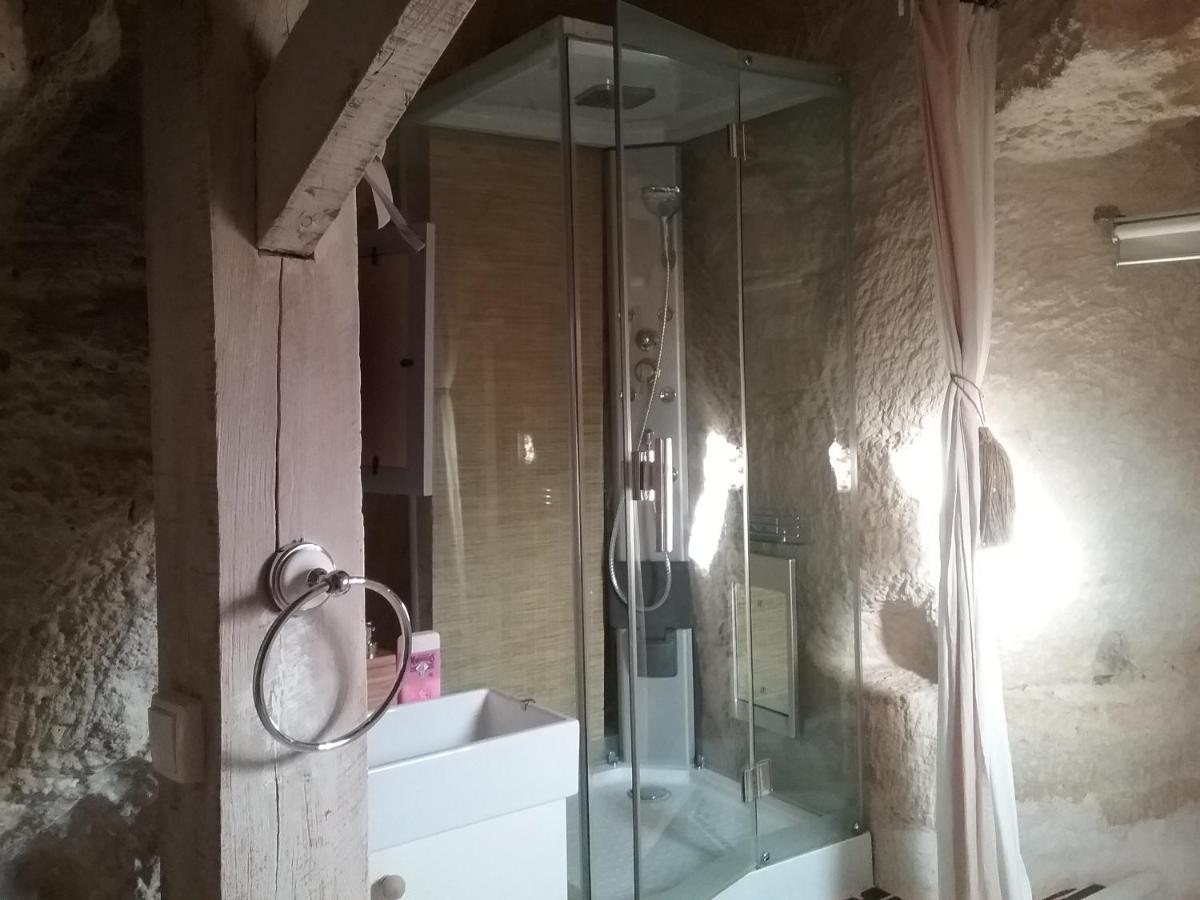 Troglodyte Loft Bed & Breakfast Thoré-la-Rochette Exterior photo
